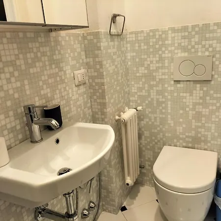 Serena's Side With Parking And Ac 몬테로소 알 마레