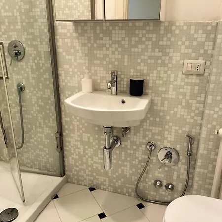 Serena's Side With Parking And Ac